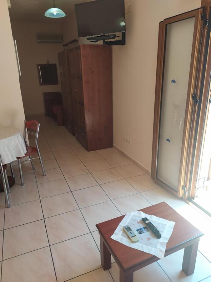 Markos Apartments 4 Stoupa Luaran gambar